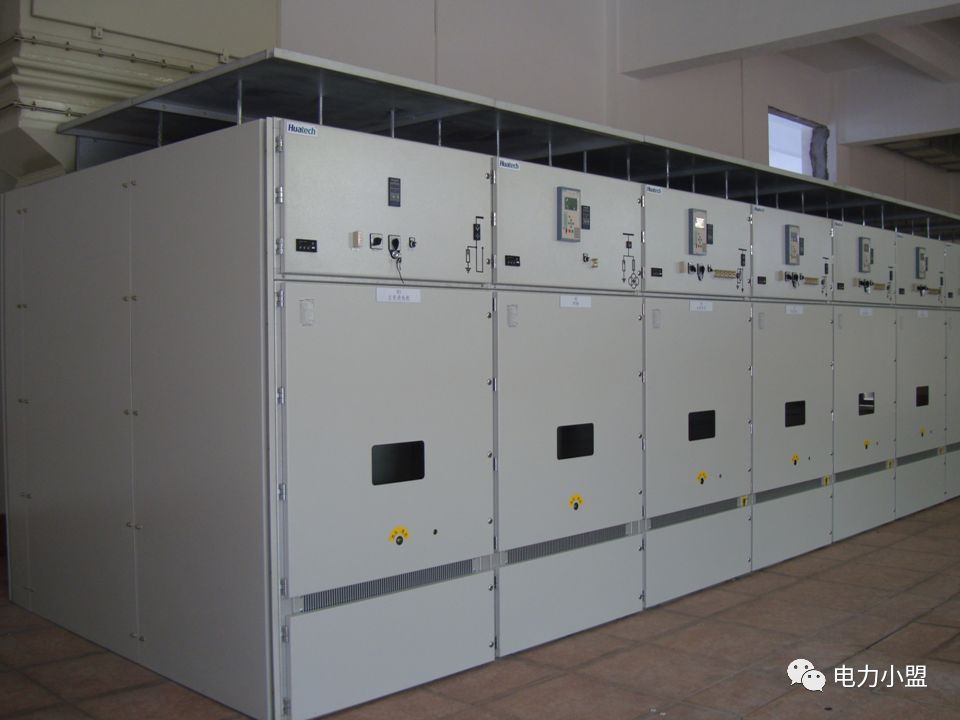 大約35kv高電壓開關(guān)柜！