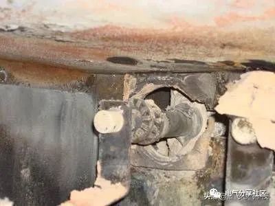 輕微開關柜故障會造成重大損失,請注意高壓電工