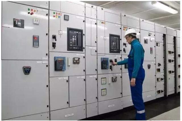 高壓開(kāi)關(guān)柜安裝過(guò)程及注意事項(xiàng)詳細(xì)說(shuō)明,有插圖,非常實(shí)用!