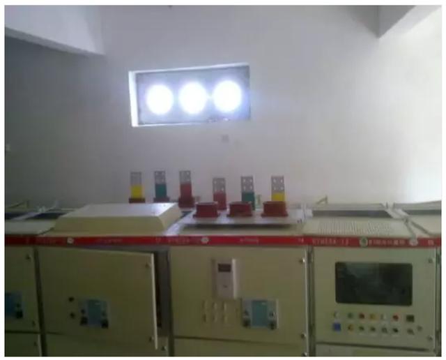 高壓開(kāi)關(guān)柜安裝過(guò)程及注意事項(xiàng)詳細(xì)說(shuō)明,有插圖,非常實(shí)用!