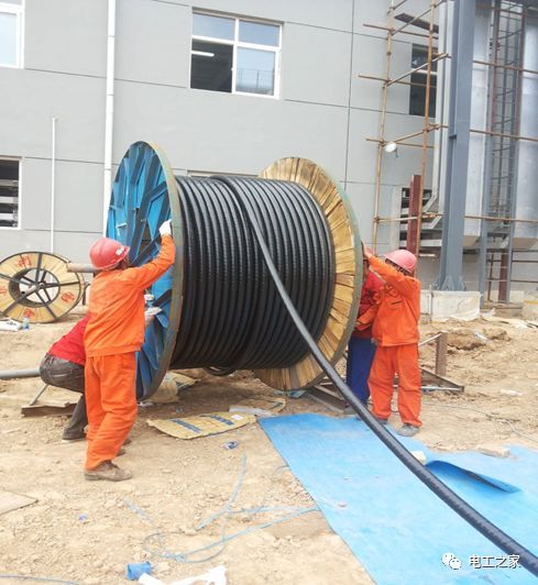 一條完成開關柜安裝，電纜橋架施工，電纜敷設及布線施工，照明配電箱施工