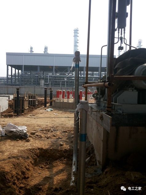 一條完成開關柜安裝，電纜橋架施工，電纜敷設及布線施工，照明配電箱施工