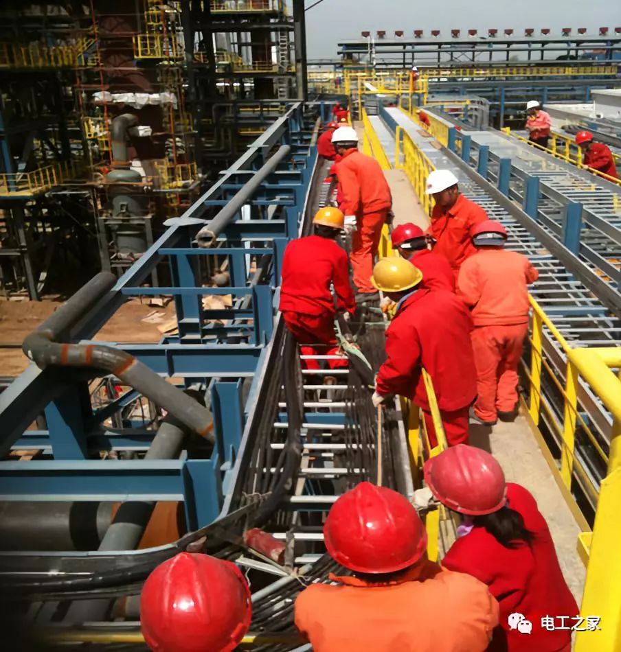 一條完成開關柜安裝，電纜橋架施工，電纜敷設及布線施工，照明配電箱施工