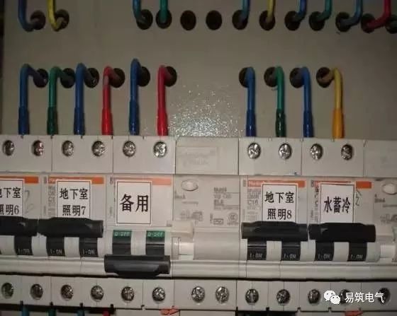 配電箱的布線和安裝的通用標(biāo)準(zhǔn)是什么？我們應(yīng)該注意哪些問(wèn)題？圖片和文本的詳細(xì)說(shuō)明