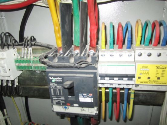 《建筑電氣工程施工質(zhì)量驗收規(guī)范》GB50303-2015 配電箱(機柜)安裝詳細(xì)說明！