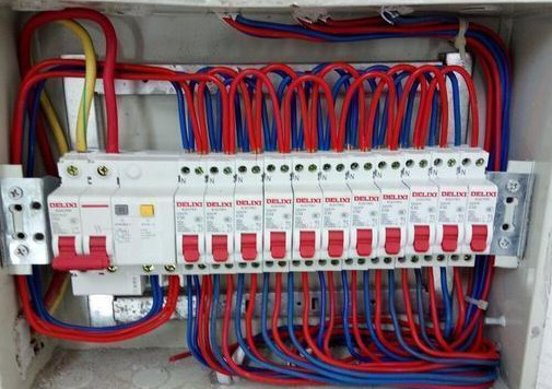 配電箱開關(guān)的并聯(lián)方法是什么？讀完之后，我學(xué)到了很多。讓我們趕快把它收起來。