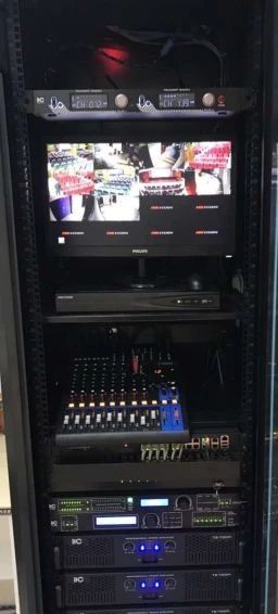 配電箱在技術要求中:如何定義左門或右門?圖紙示例